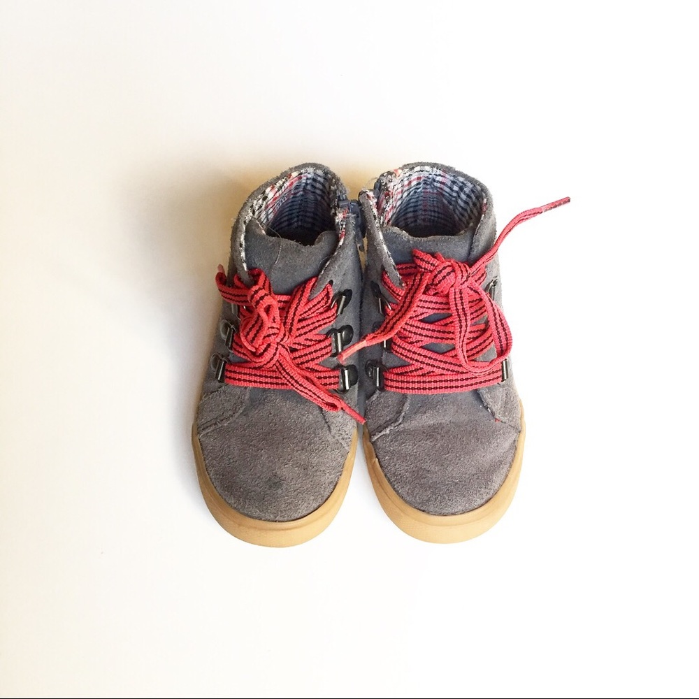 Cherokee kids shoes 8